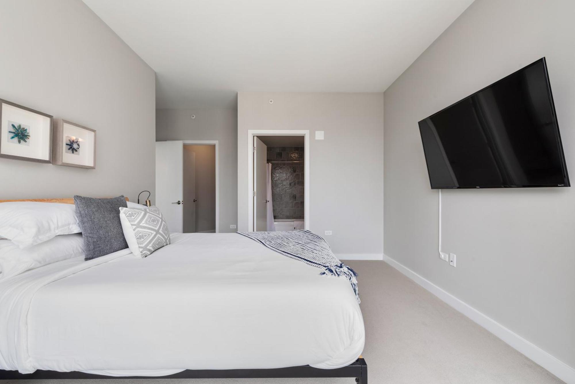 Aurelien Spacious Apartments In The Heart Of Gold Coast シカゴ エクステリア 写真