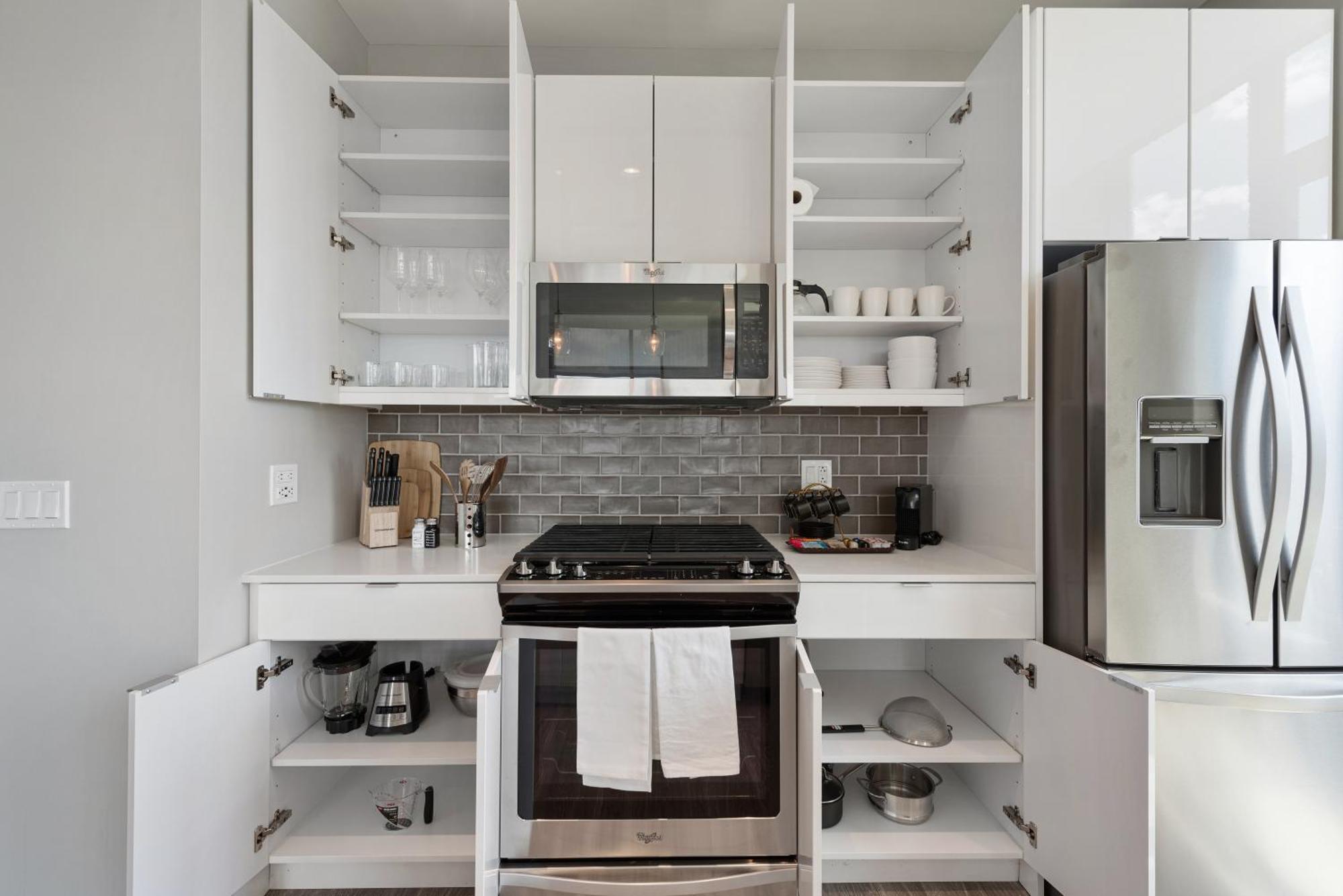Aurelien Spacious Apartments In The Heart Of Gold Coast シカゴ エクステリア 写真